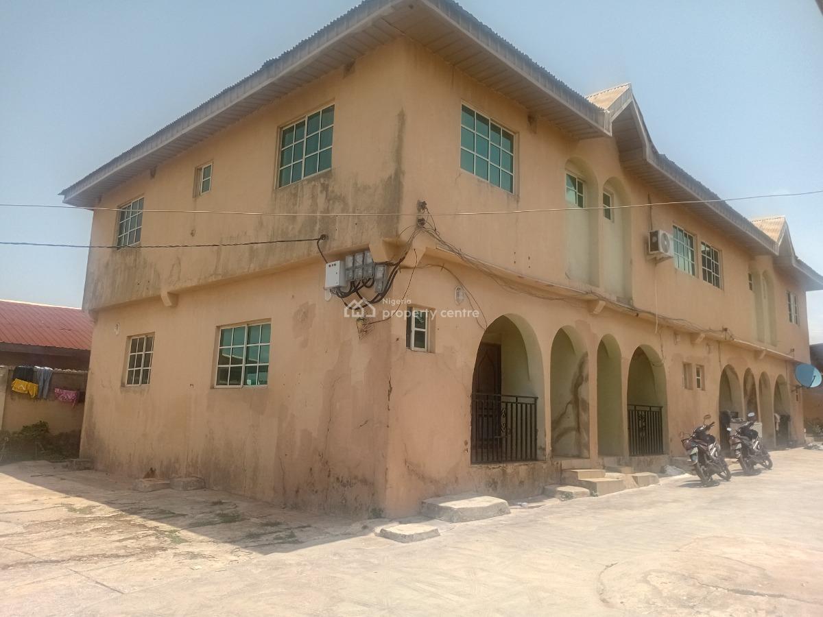 3 Bedroom Block of Flat, Saidiat Along Ilesa Garage, Osogbo, Osun, Block of Flats for Sale