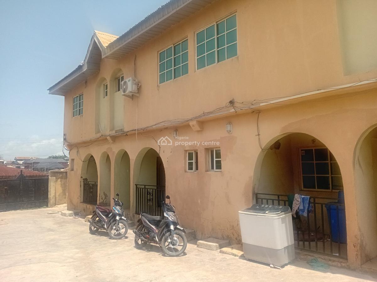 3 Bedroom Block of Flat, Saidiat Along Ilesa Garage, Osogbo, Osun, Block of Flats for Sale