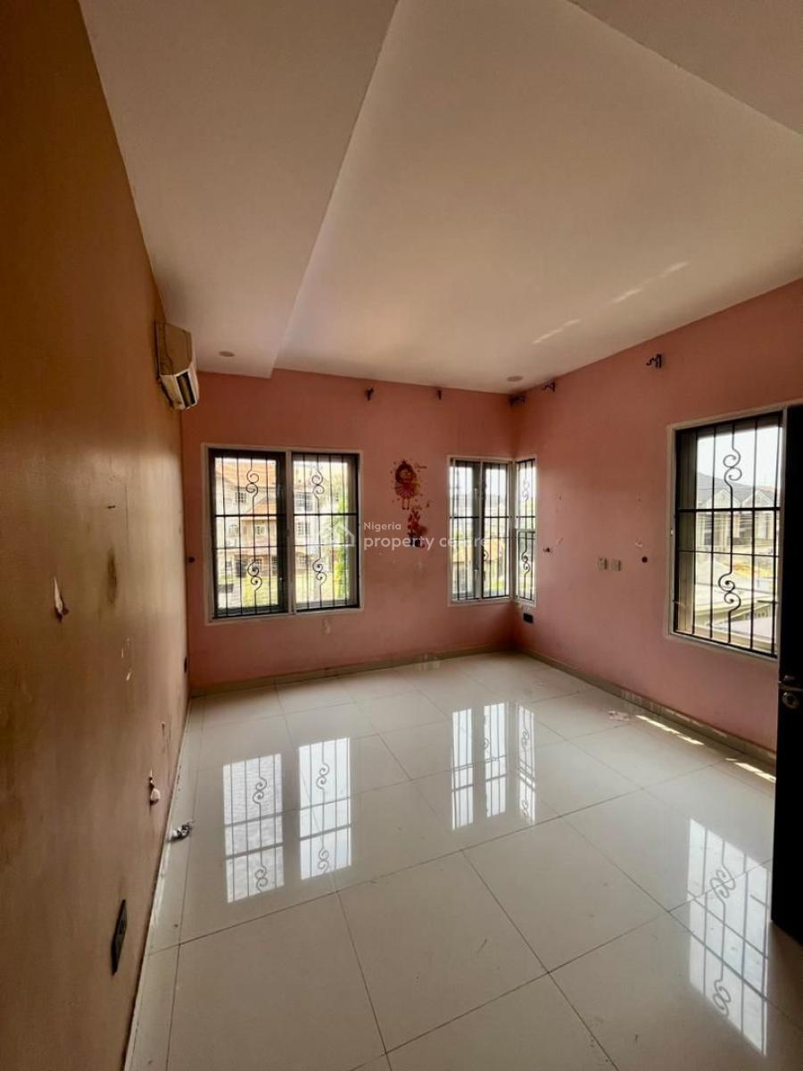 Luxury 3 Bedroom Apartment with Bq, Lekki Phase 1, Lekki, Lagos, Flat / Apartment for Rent