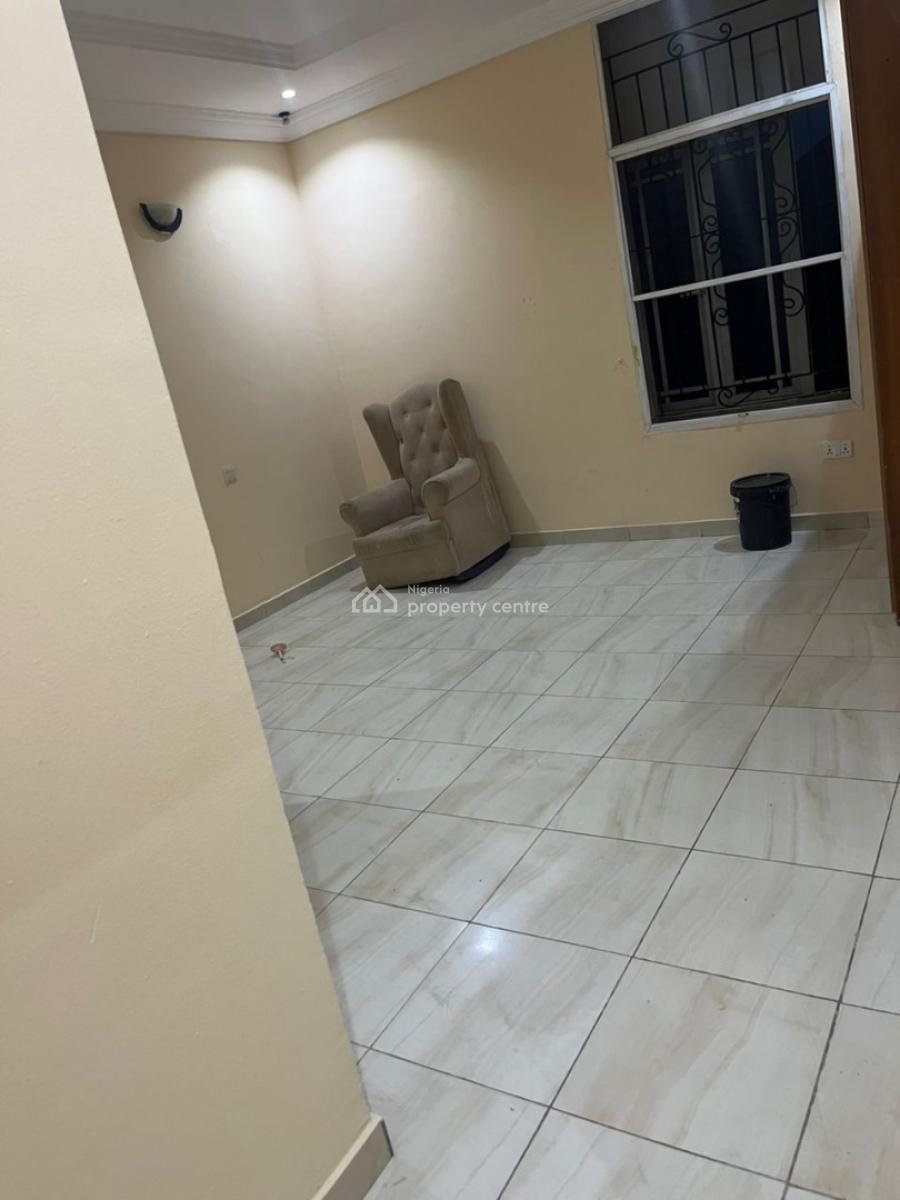 Spacious En-suite Semi Masters Bedroom in Chevron with Shared Luxury, Chevron Axis, Lekki, Lagos, Mini Flat (room and Parlour) for Rent