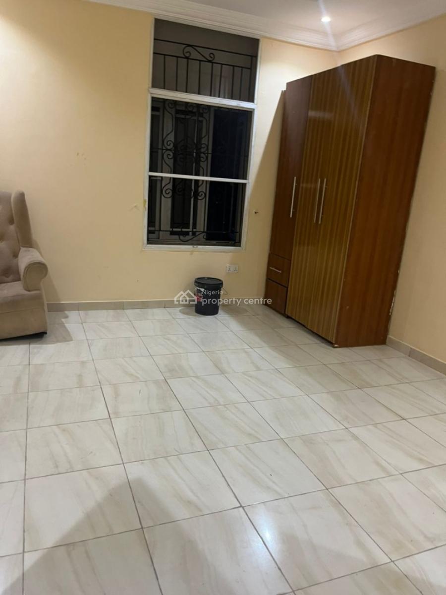 Spacious En-suite Semi Masters Bedroom in Chevron with Shared Luxury, Chevron Axis, Lekki, Lagos, Mini Flat (room and Parlour) for Rent
