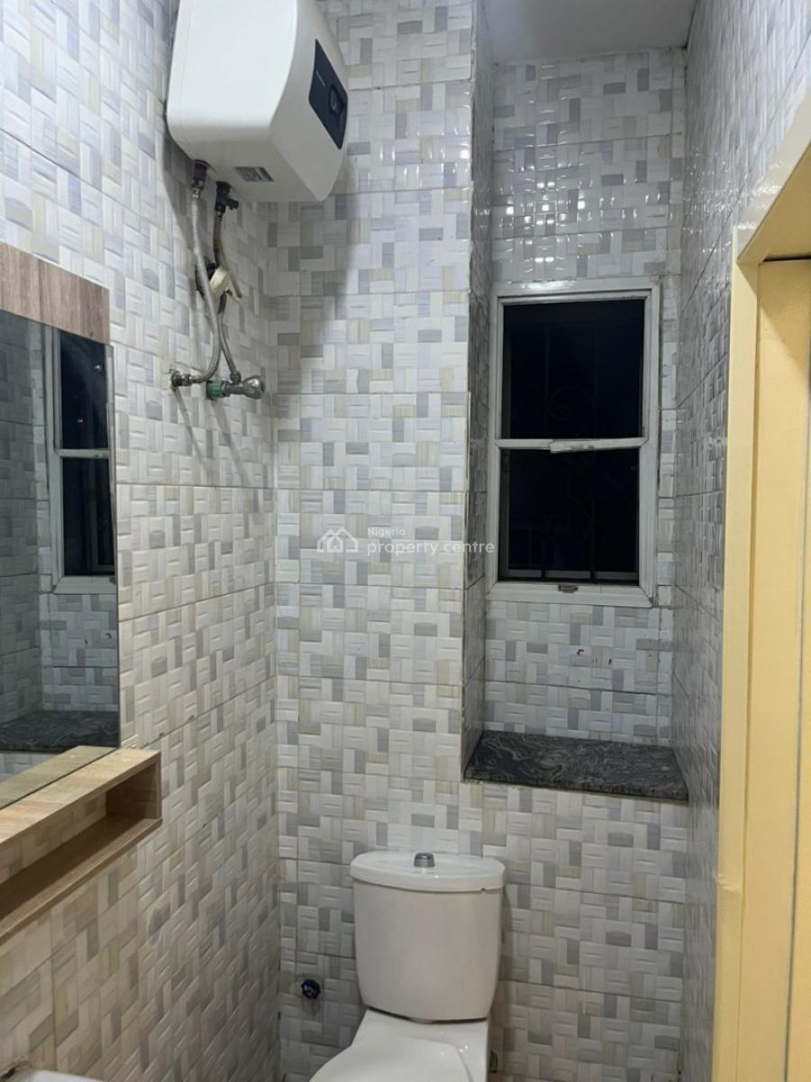Spacious En-suite Semi Masters Bedroom in Chevron with Shared Luxury, Chevron Axis, Lekki, Lagos, Mini Flat (room and Parlour) for Rent