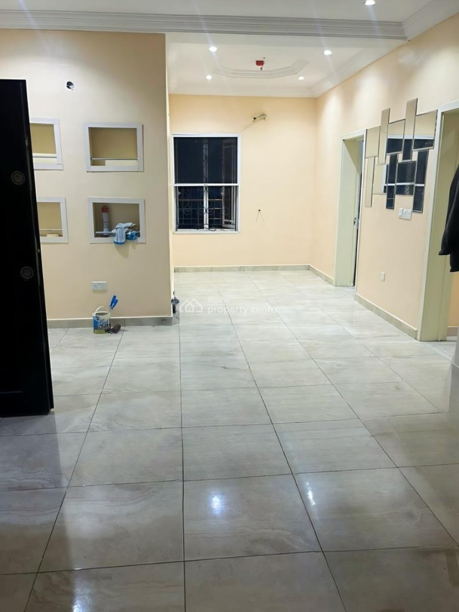 Spacious En-suite Semi Masters Bedroom in Chevron with Shared Luxury, Chevron Axis, Lekki, Lagos, Mini Flat (room and Parlour) for Rent