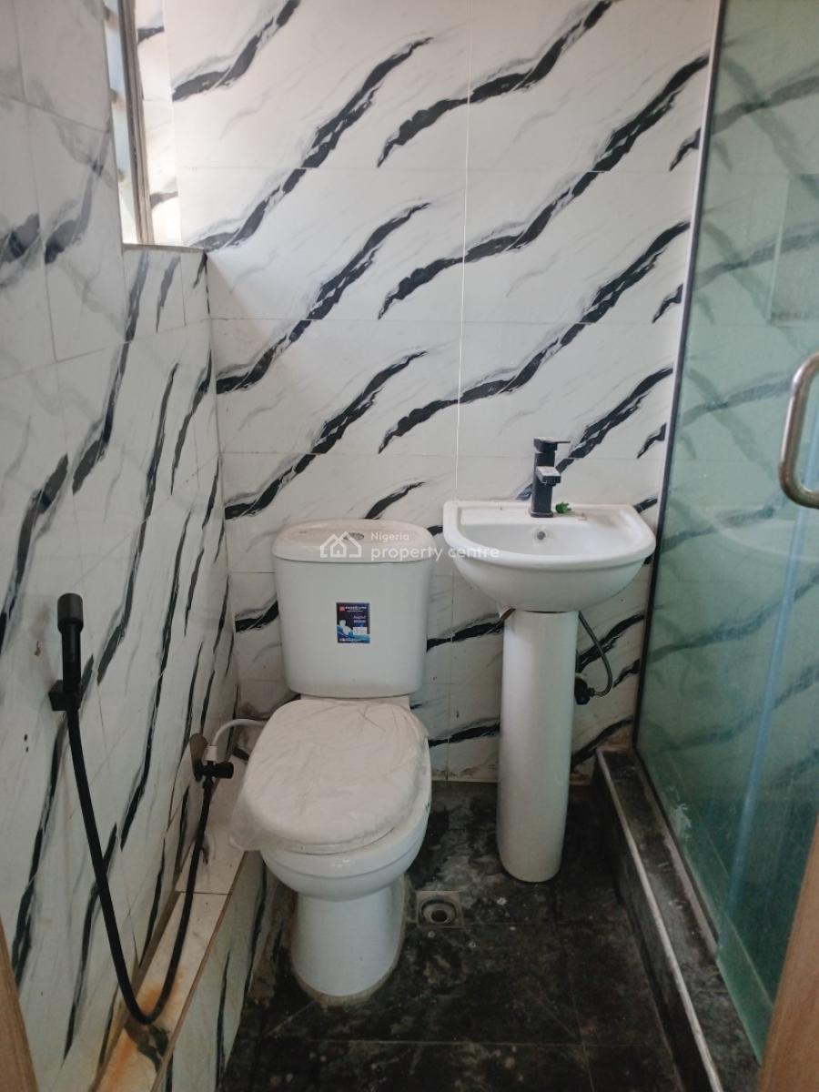 Newyork  Estate 2bd Flat, Yaba / Estate, Yaba, Lagos, Flat / Apartment for Rent