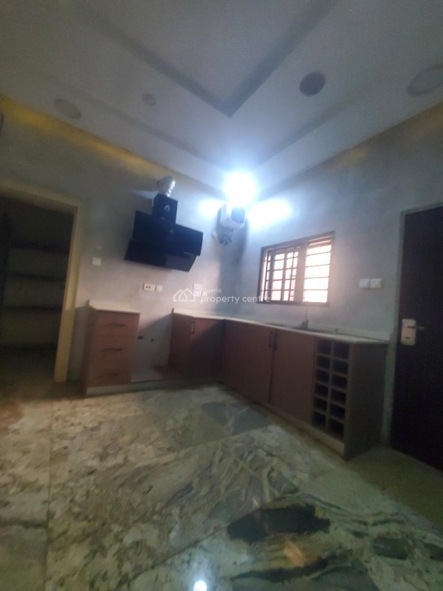 *superluxury Serviced 3bedroom Flat with Bq with Solar Inverter, By Rockview Hotel, Wuse 2, Abuja, Flat / Apartment for Rent