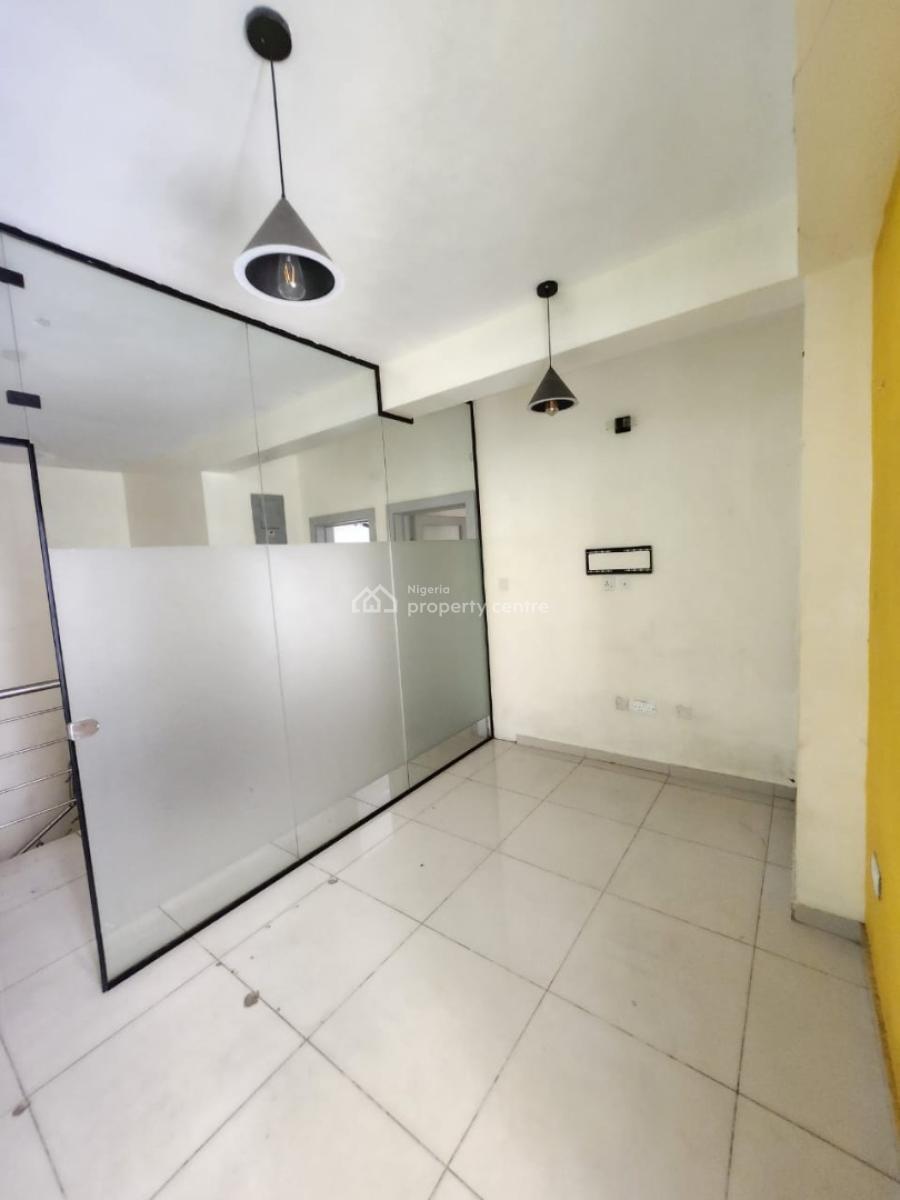 4 Bedroom Terrace Duplex, Off Admiralty Way, Lekki Phase 1, Lekki, Lagos, Terraced Duplex for Rent
