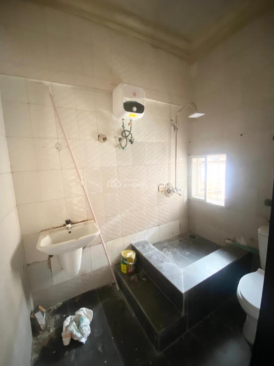 Self Contain, Lekki Phase 1,lekki Lagos, Lekki Phase 1, Lekki, Lagos, Self Contain (single Rooms) for Rent