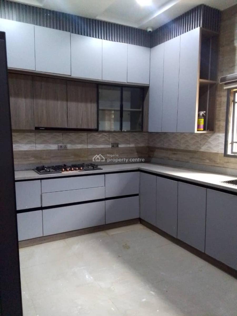 Experience Comfort and Elegance in This Spacious 4-bedroom Duplex Desi, Asokoro District, Abuja, Detached Duplex for Rent