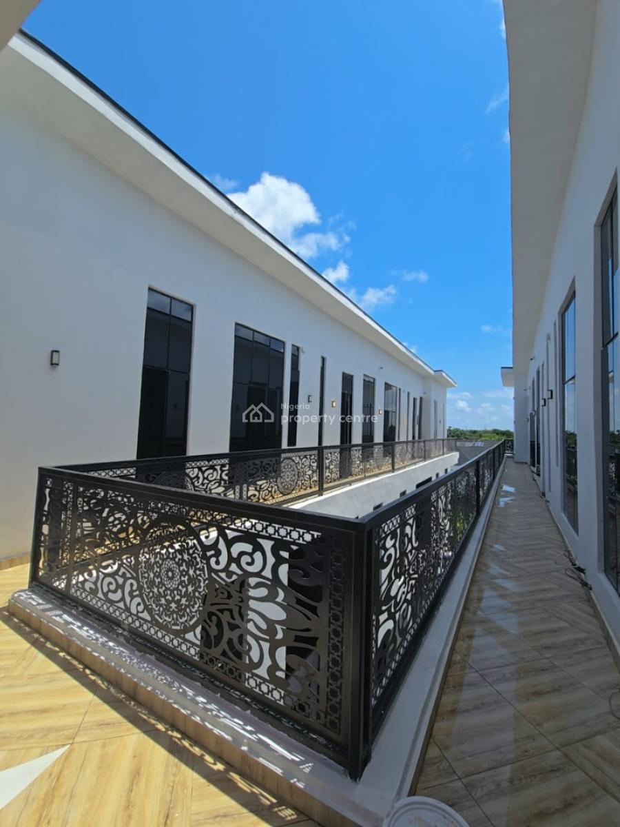 2 Bedroom Pent House for in Conservation Drive, Chevron Lekki, Lekki Conservation Drive, Lekki, Lagos, Flat / Apartment for Sale