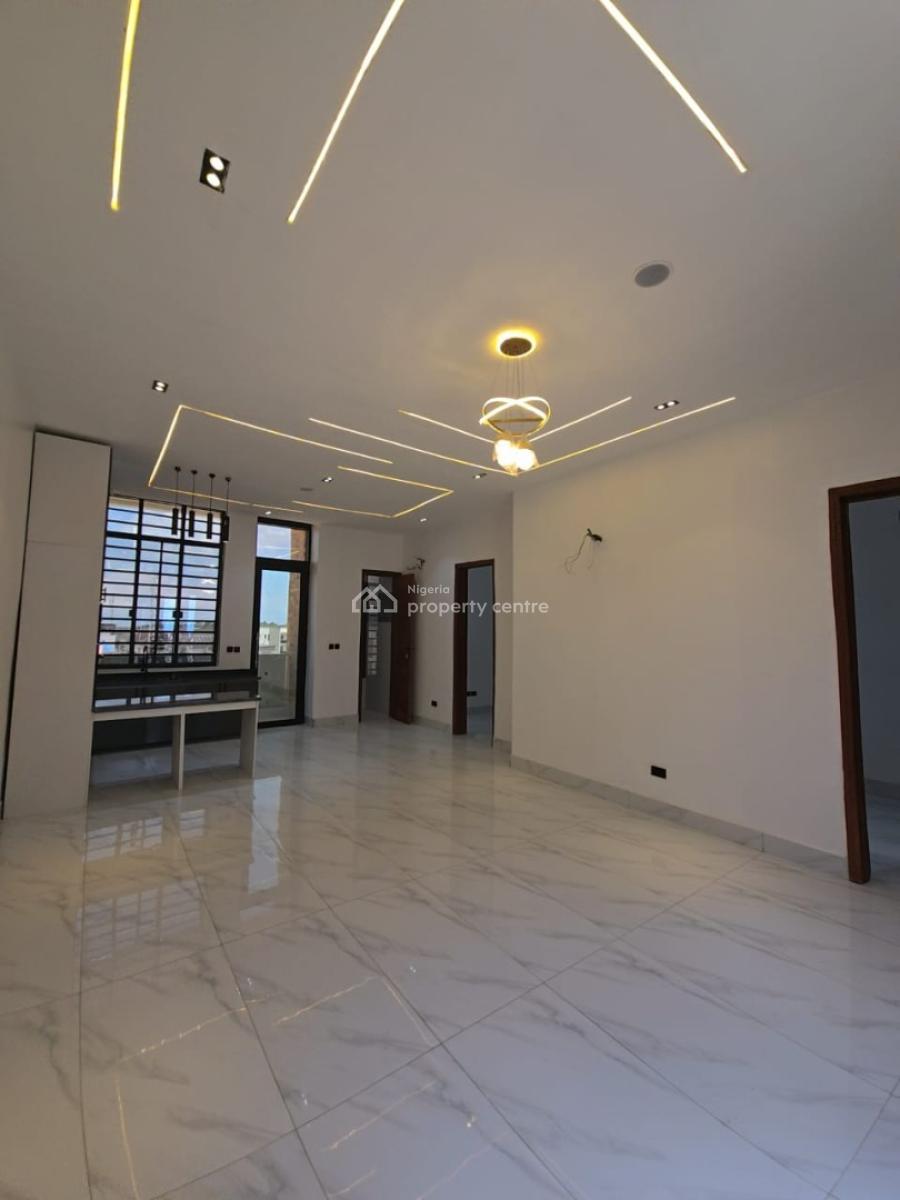 2 Bedroom Pent House for in Conservation Drive, Chevron Lekki, Lekki Conservation Drive, Lekki, Lagos, Flat / Apartment for Sale