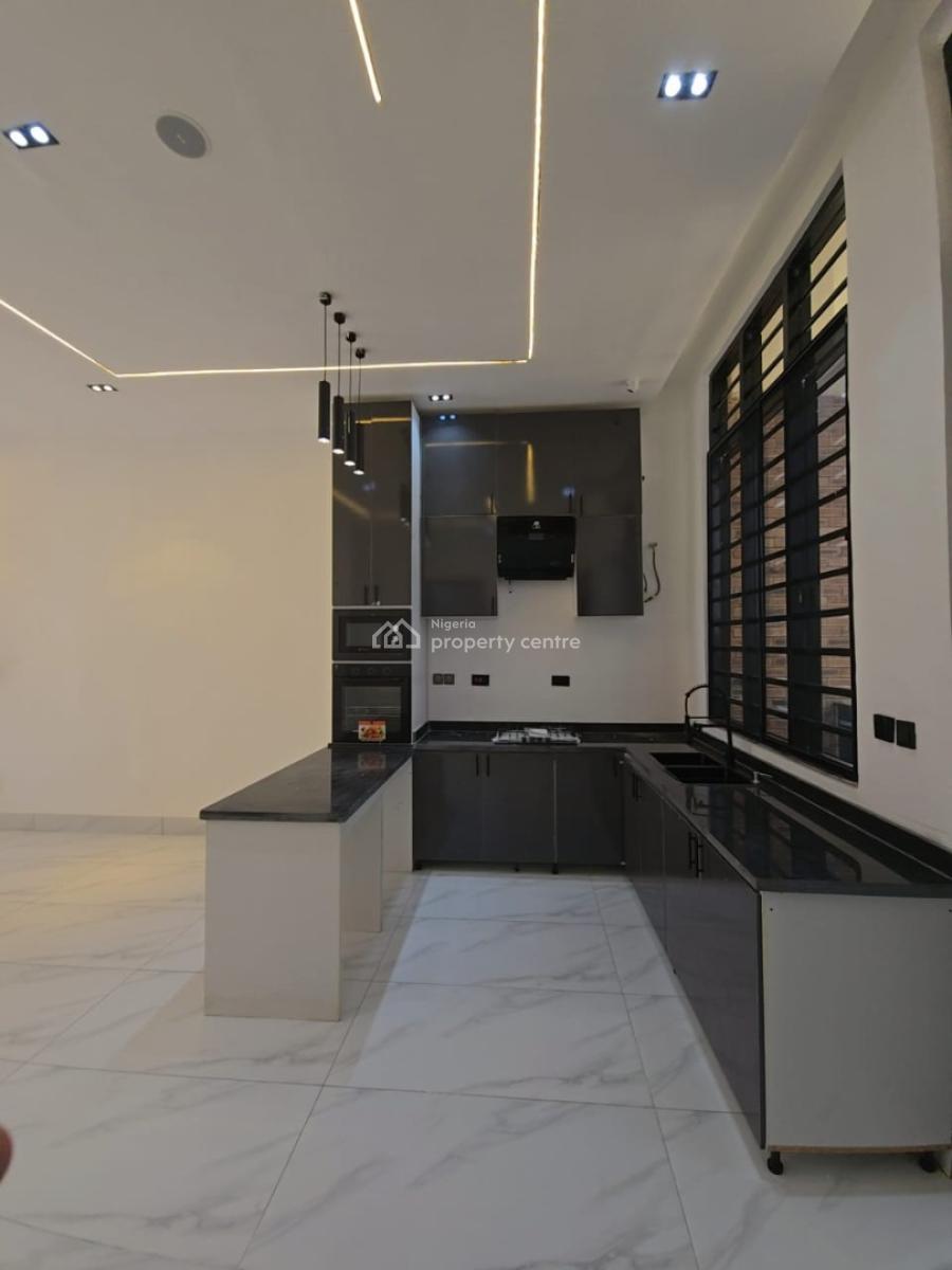 2 Bedroom Pent House for in Conservation Drive, Chevron Lekki, Lekki Conservation Drive, Lekki, Lagos, Flat / Apartment for Sale