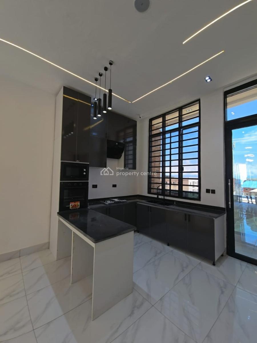 2 Bedroom Pent House for in Conservation Drive, Chevron Lekki, Lekki Conservation Drive, Lekki, Lagos, Flat / Apartment for Sale