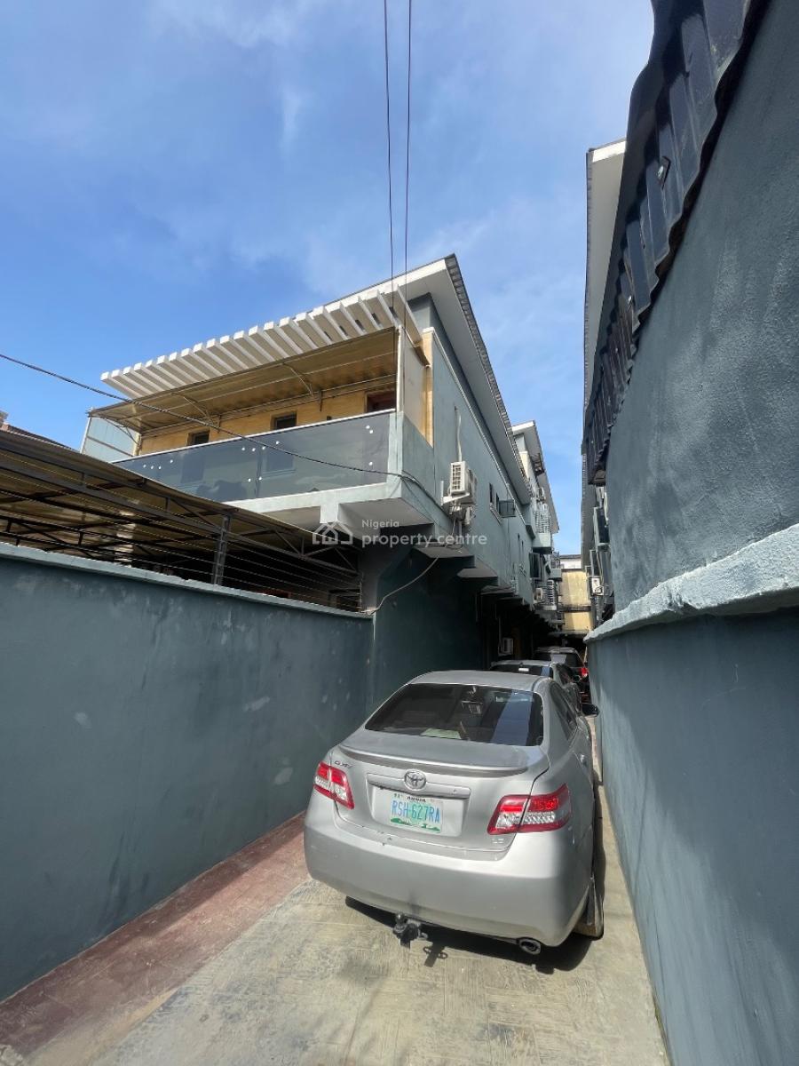 Clean & Relatively New 2 Bedroom Flat, Off Karounwi Via Odudua Surulere, Kilo, Surulere, Lagos, House for Rent