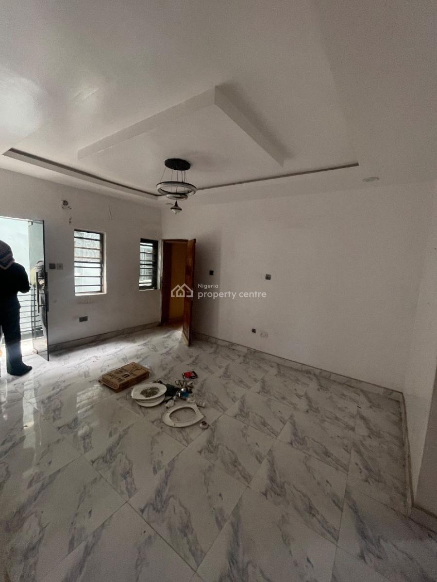 Clean & Relatively New 2 Bedroom Flat, Off Karounwi Via Odudua Surulere, Kilo, Surulere, Lagos, House for Rent
