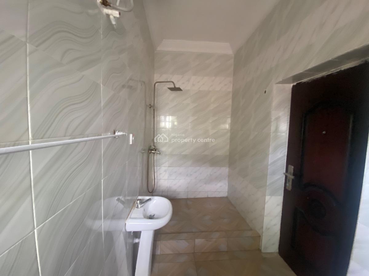 Spacious 3 Bedroom, Silverland Estate, Sangotedo, Ajah, Lagos, Flat / Apartment for Rent