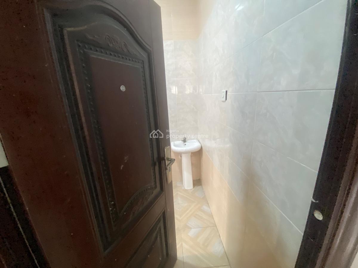Spacious 3 Bedroom, Silverland Estate, Sangotedo, Ajah, Lagos, Flat / Apartment for Rent