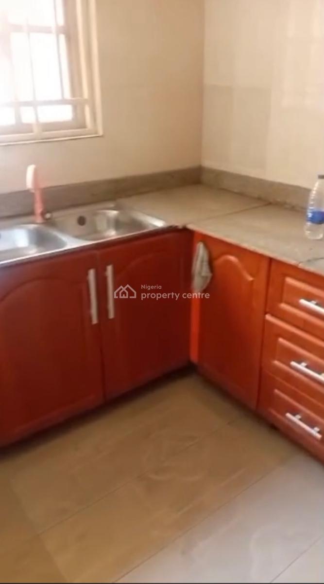 a  Well Maintained 3 Bedroom Flat with Spacious Kitchen, Adeniyi Jones, Ikeja, Lagos, Flat / Apartment for Rent