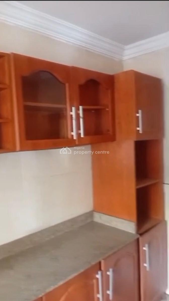 a  Well Maintained 3 Bedroom Flat with Spacious Kitchen, Adeniyi Jones, Ikeja, Lagos, Flat / Apartment for Rent