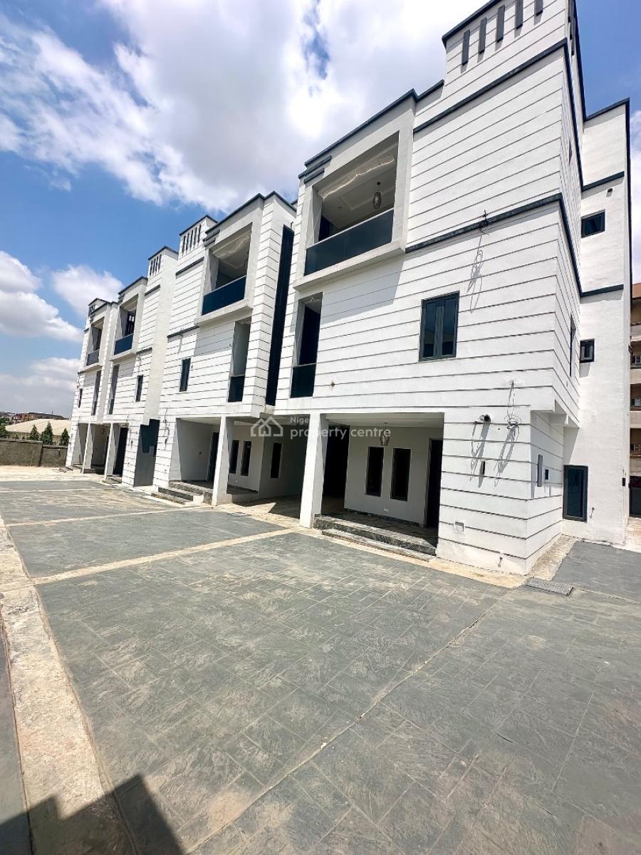 5-bed Duplex @ Wuye  Massive Compound Luxury Finishing, Wuye District, Wuye, Abuja, Semi-detached Duplex for Rent