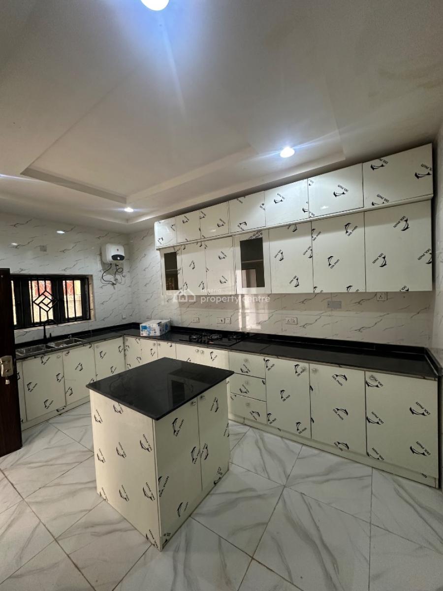 5-bed Duplex @ Wuye  Massive Compound Luxury Finishing, Wuye District, Wuye, Abuja, Semi-detached Duplex for Rent