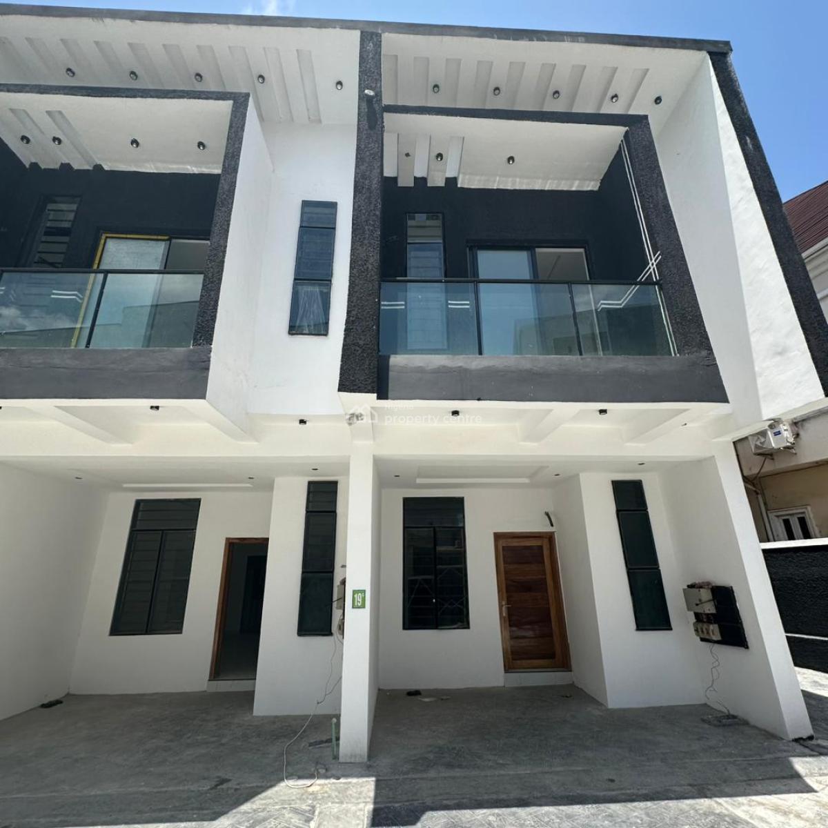 Excellent 4bedroom Terrace Duplex with a Bq, Chevron Toll Gate, Lekki, Lagos, Terraced Duplex for Sale