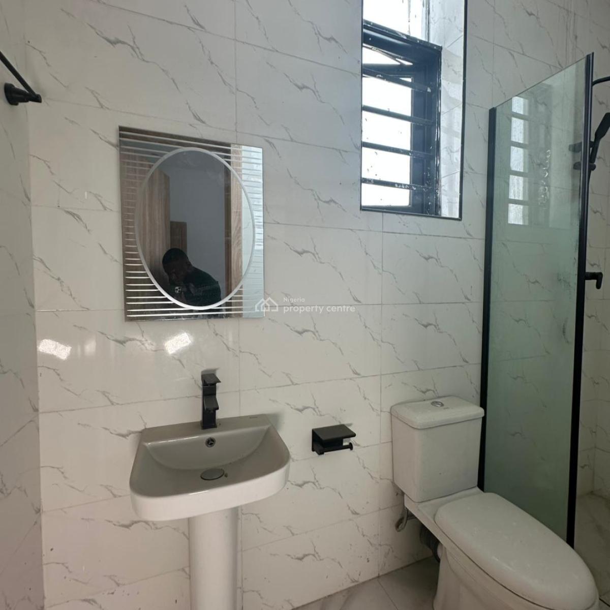 Excellent 4bedroom Terrace Duplex with a Bq, Chevron Toll Gate, Lekki, Lagos, Terraced Duplex for Sale