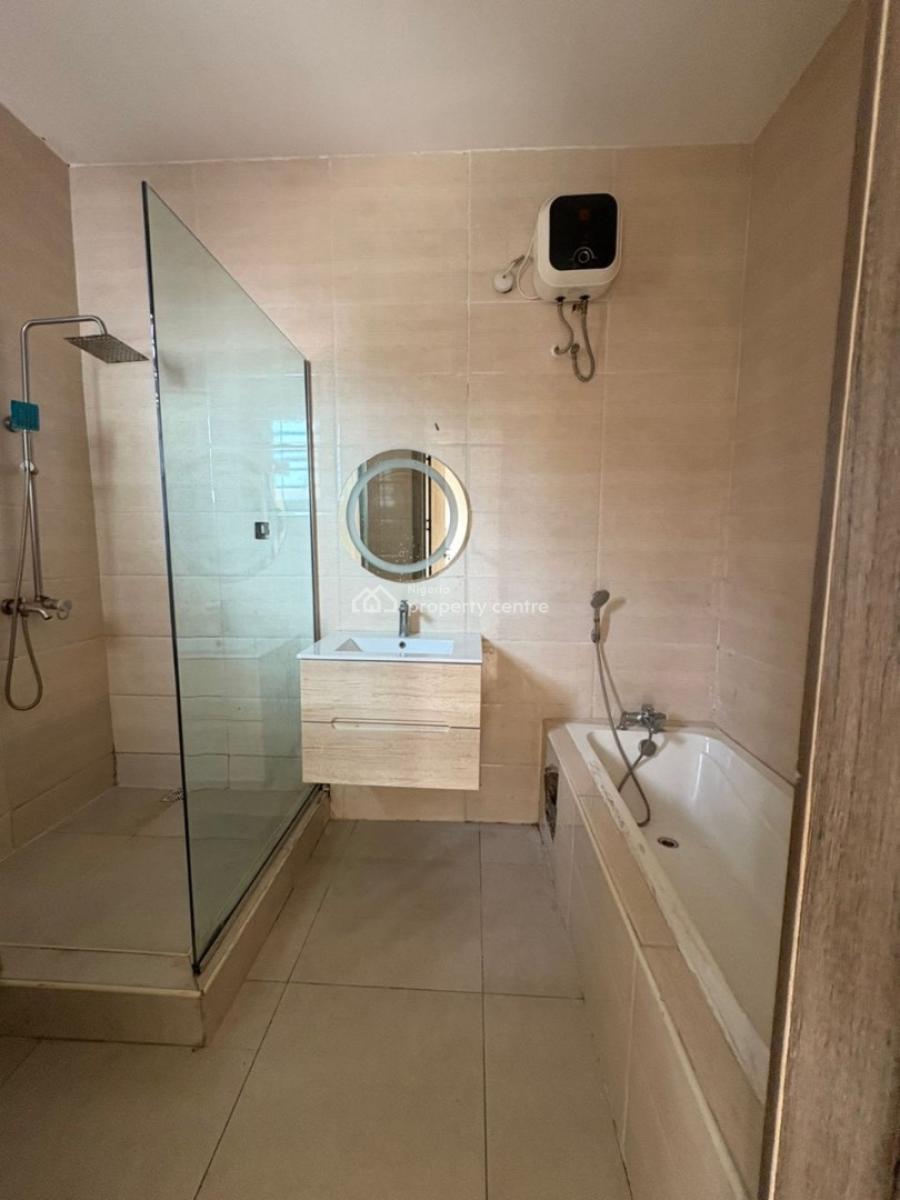 Masters Bedroom in a Shared Apartment, Orchid Road, Lekki, Lagos, Detached Duplex for Rent