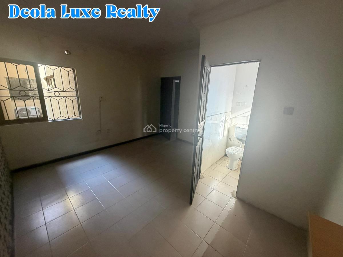 a Nice and Spacious 1 Bedrooms Apartment, Lekki Phase 1, Lekki, Lagos, Flat / Apartment for Rent