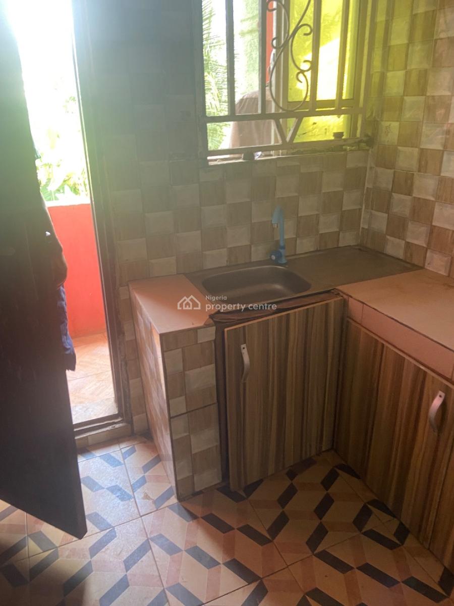 a Clean and Spacious 2 Bedroom Apartment, Bamigbelu Estate Along Lucky Fiber Road , Ikorodu , Lagos, Ikorodu, Lagos, Flat / Apartment for Rent