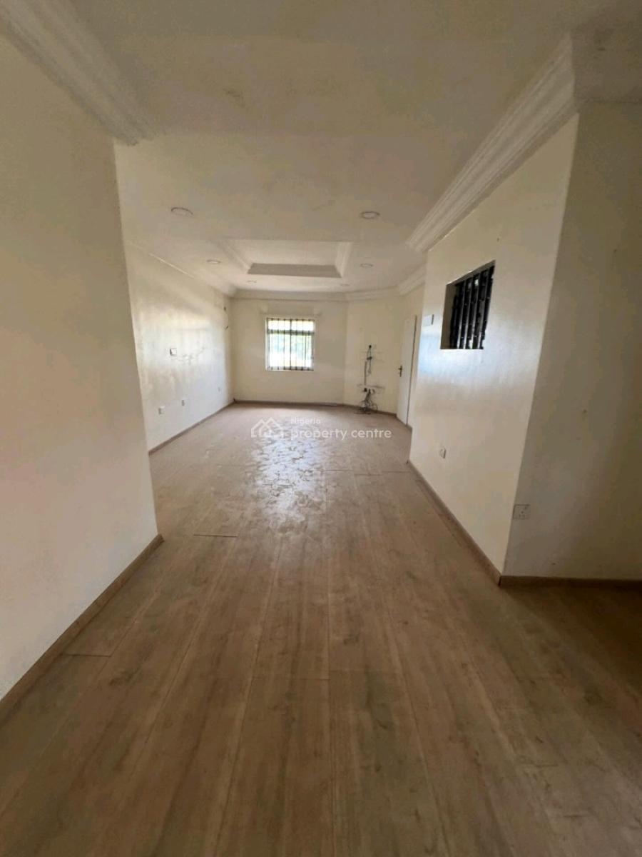 Spacious 5bedrooms Detached Duplex. 2rooms Guest Chalet 2 Rooms Boys Q, Maitama District, Abuja, House for Rent