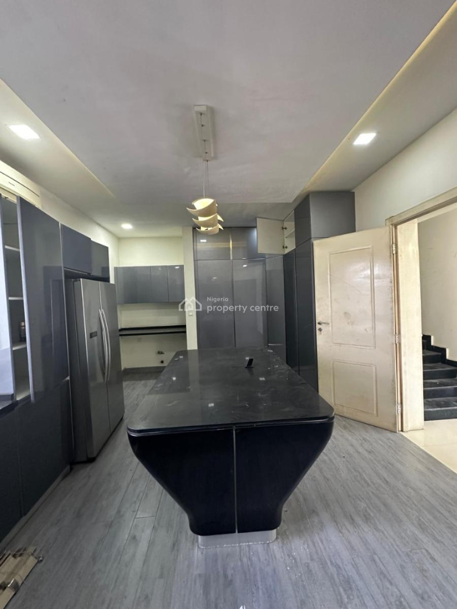 Well Finished Serviced 5 Bedroom Terrace with 2rooms Bq, Old Ikoyi, Ikoyi, Lagos, Terraced Duplex for Sale