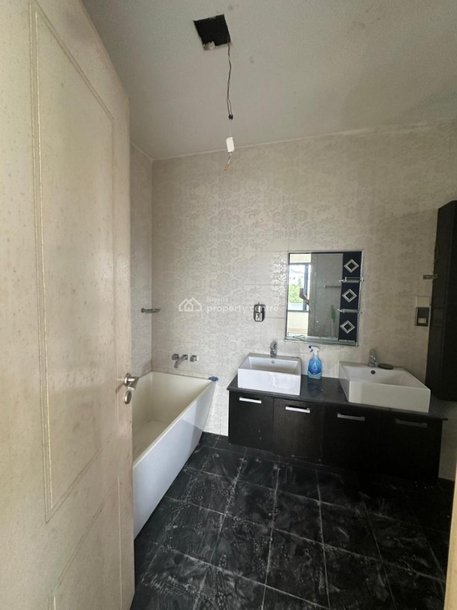 Well Finished Serviced 5 Bedroom Terrace with 2rooms Bq, Old Ikoyi, Ikoyi, Lagos, Terraced Duplex for Sale