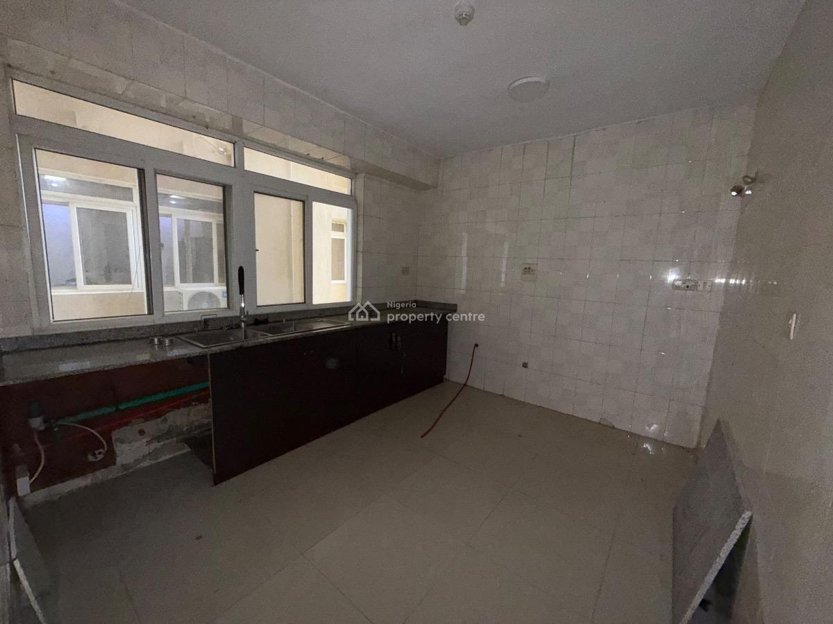 Waterfront 3 Bedroom Apartment, Lekki Phase 1, Lekki, Lagos, Flat / Apartment for Rent