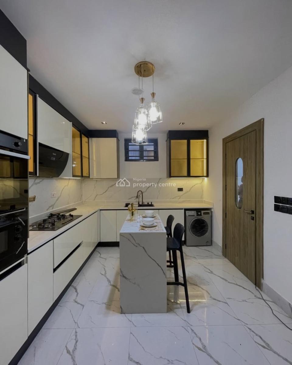 1 Bedroom Apartment, Lekki Phase 1, Lekki, Lagos, House for Sale