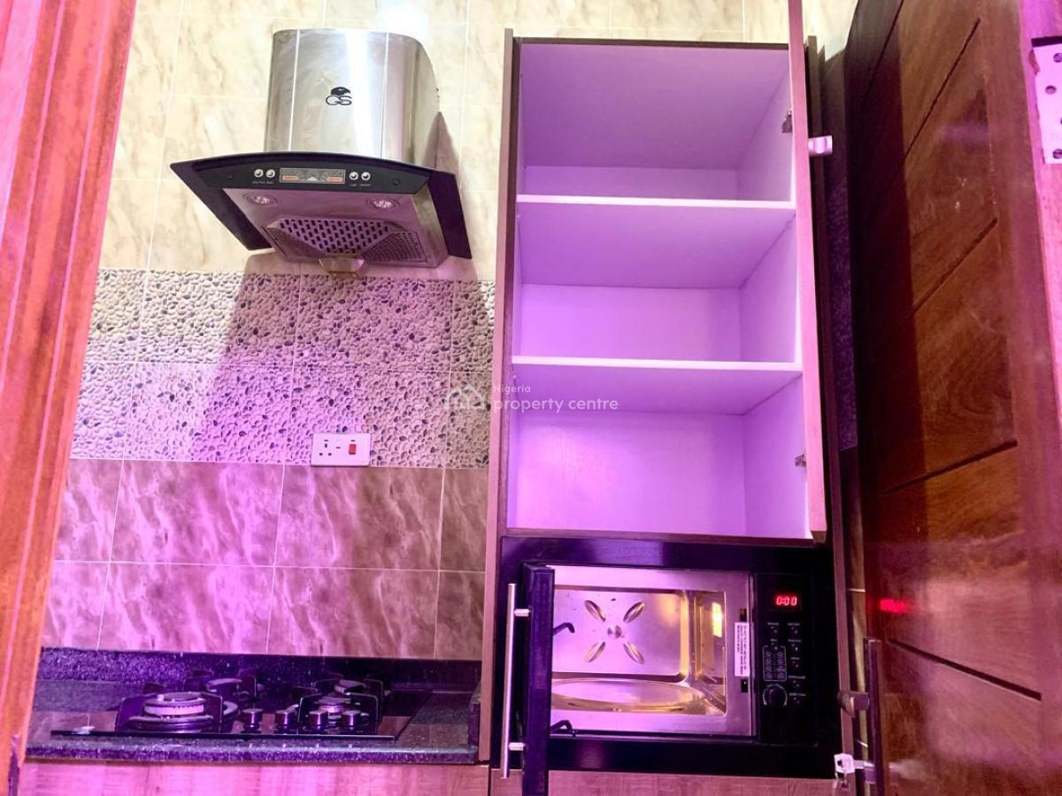 Luxury 1 Bedroom Apartment  with Outdoor Activities., Ajah, Lagos, Mini Flat (room and Parlour) Short Let