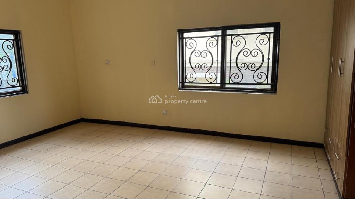 a Well Maintained 6units of 3bedroom, Usuma Street Maitama, Maitama District, Abuja, House for Rent