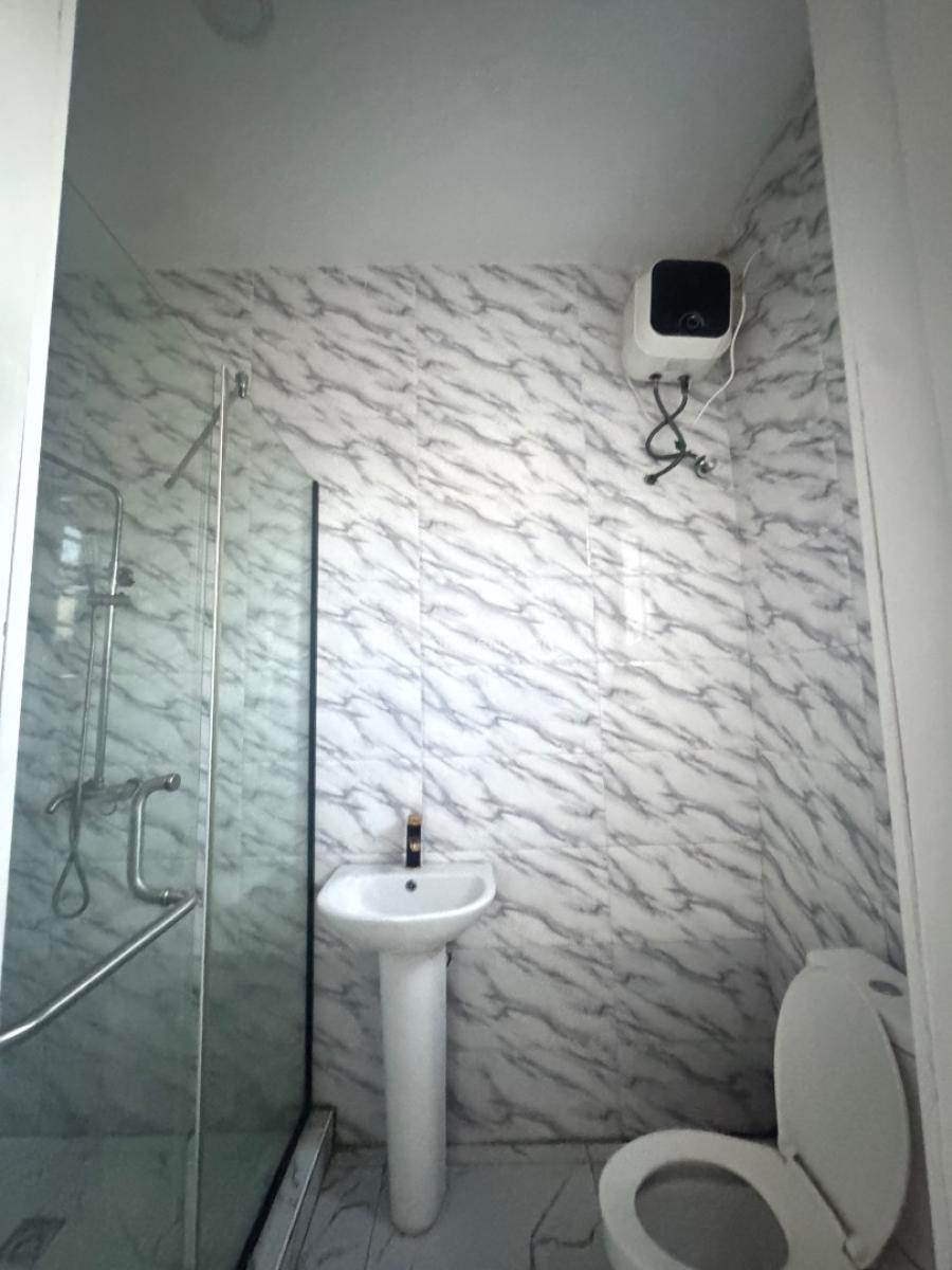 Nice 2bed Apartment Very Spacious  Gud Light This Apartment Is Nice, Orchid Road Lekki Before Round About, Lekki, Lagos, House for Rent