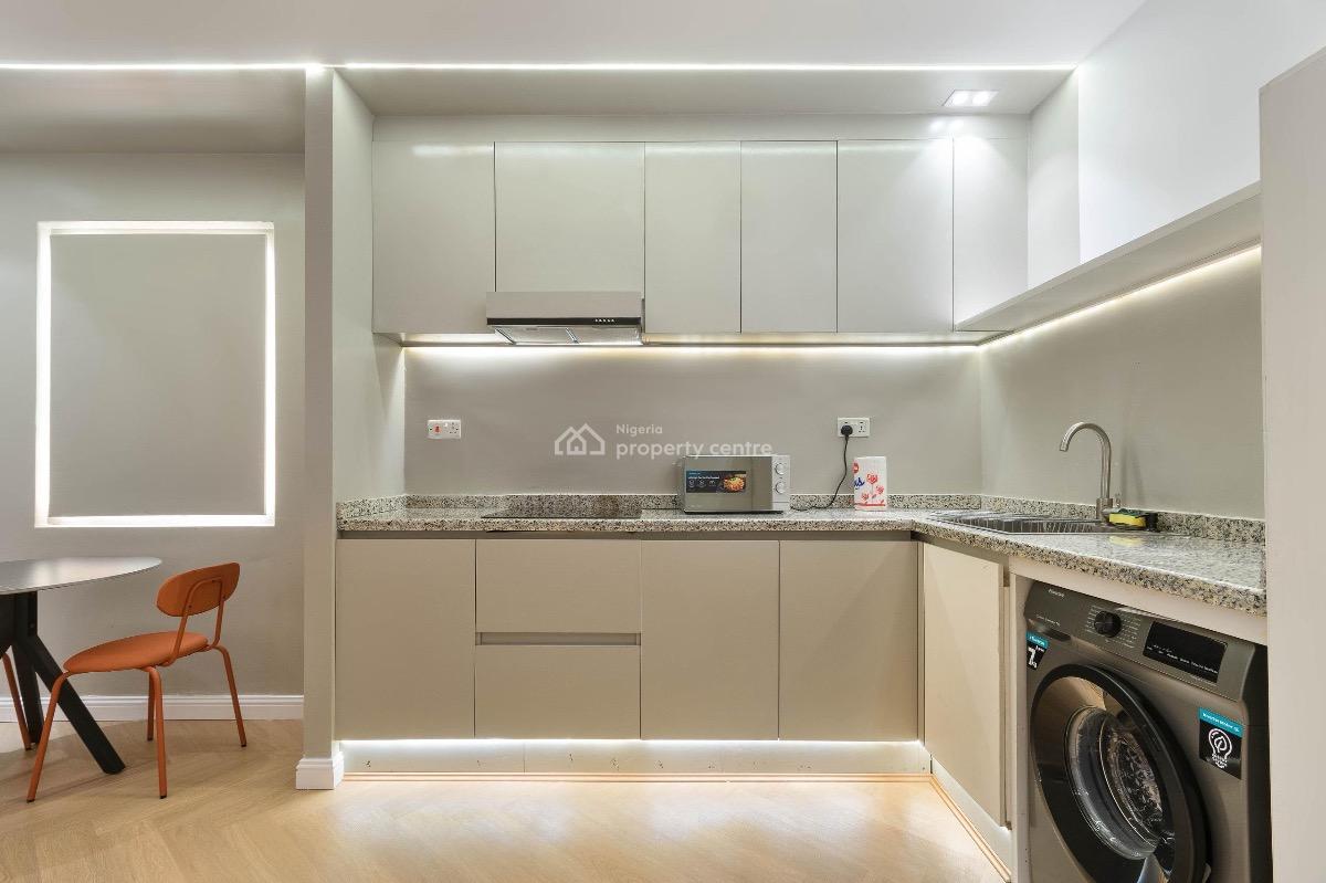 Aesthetically Pleasing One Bed Studio in a Nice, Lekki Phase 1, Lekki, Lagos, Flat / Apartment Short Let