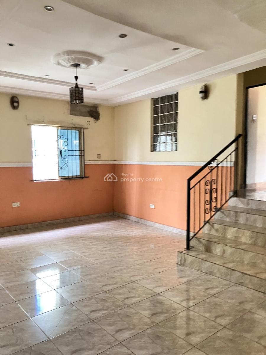 Clean 2 Bedroom Upstairs Flat All Room Ensuite with Visitors Toilet, Nice Secured Area Olusosun Oregun Ikeja, Oregun, Ikeja, Lagos, Flat / Apartment for Rent