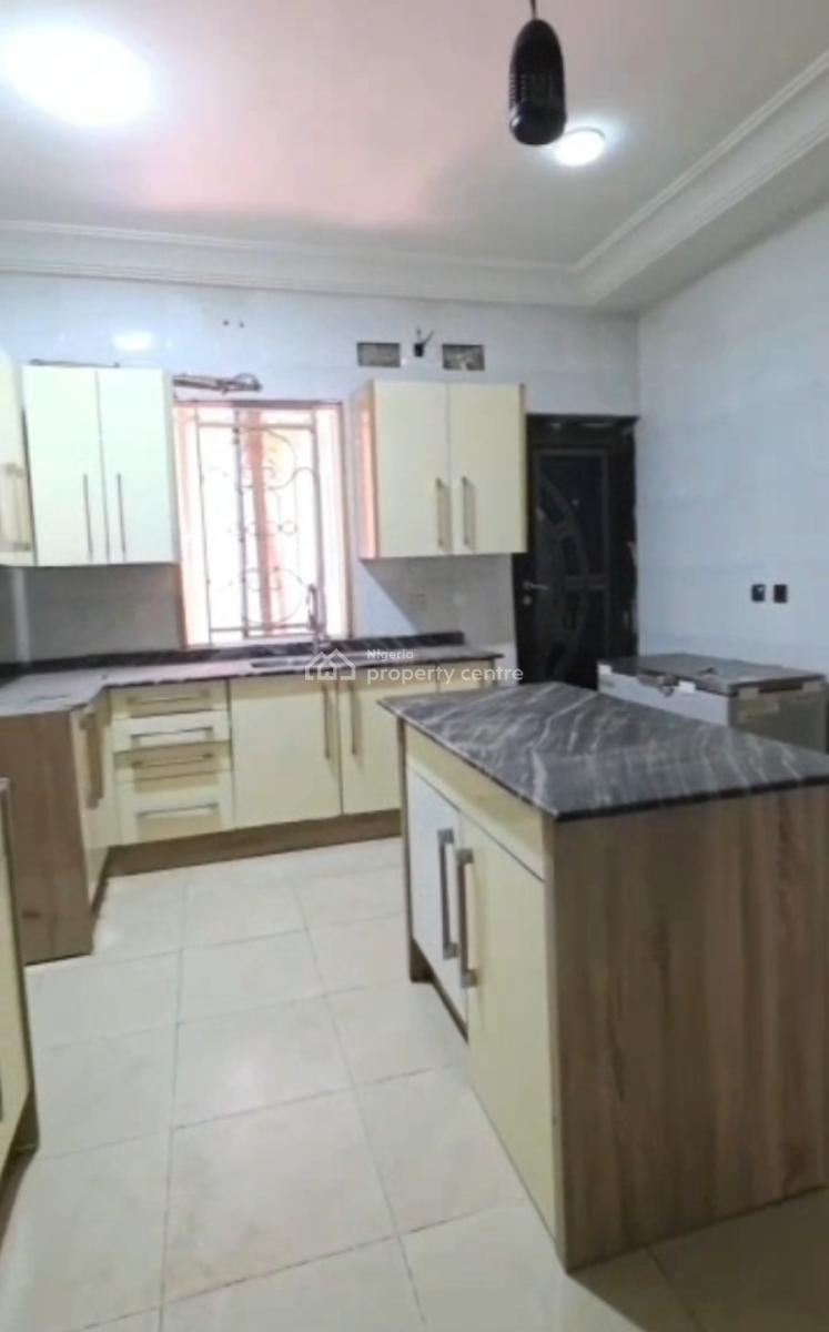 Fully Detached 5bedroom Duplex with Bq, Massive Compound, Dawkins Area(tarred Rd), Gwarinpa, Abuja, Detached Duplex for Rent