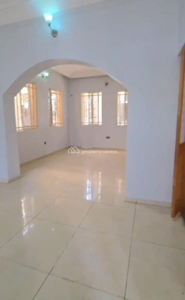 Fully Detached 5bedroom Duplex with Bq, Massive Compound, Dawkins Area(tarred Rd), Gwarinpa, Abuja, Detached Duplex for Rent