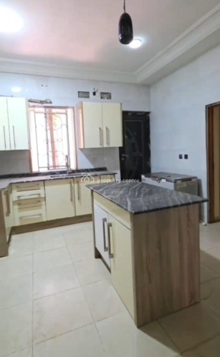 Fully Detached 5bedroom Duplex with Bq, Massive Compound, Dawkins Area(tarred Rd), Gwarinpa, Abuja, Detached Duplex for Rent