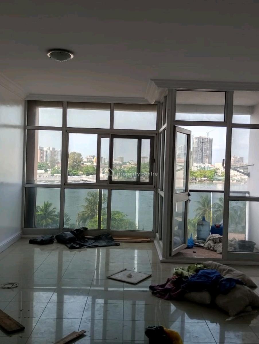 This Is a Lovely 2 Bedroom Apartment in a 4th Floor, Victoria Island (vi), Lagos, Flat / Apartment for Rent