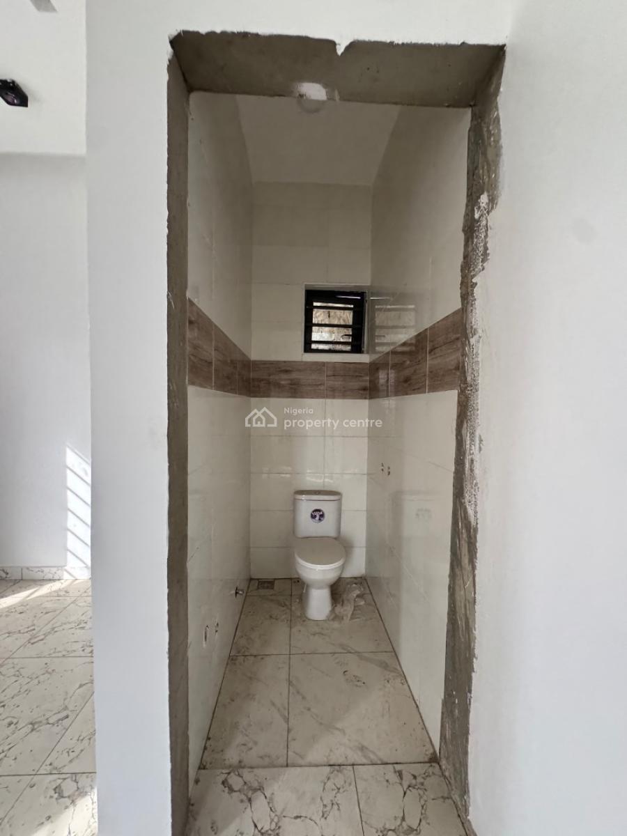 Superdistress Vdavailable 1 Bedrom Apartment Upstairs Good for Busines, Harris Drive, Lekki, Lagos, Mini Flat (room and Parlour) for Sale