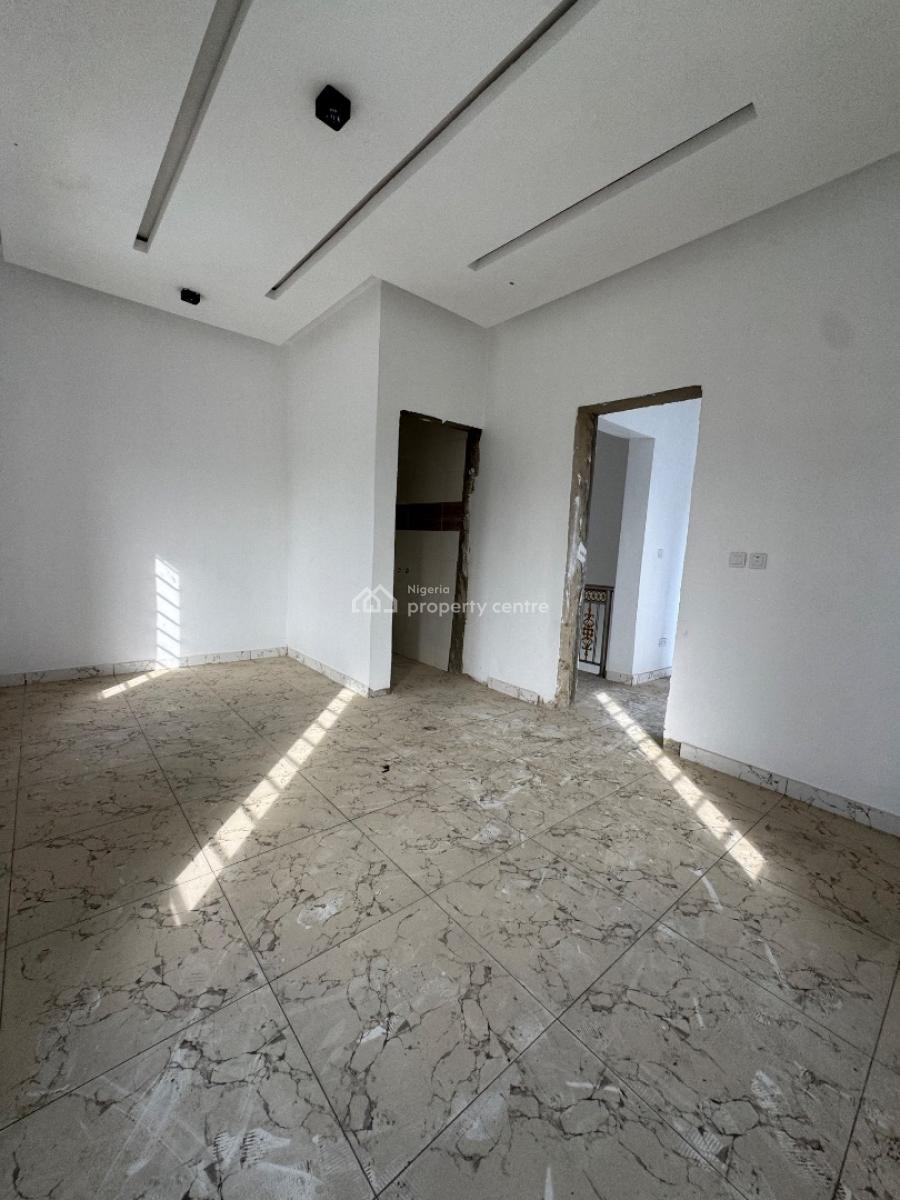 Superdistress Vdavailable 1 Bedrom Apartment Upstairs Good for Busines, Harris Drive, Lekki, Lagos, Mini Flat (room and Parlour) for Sale