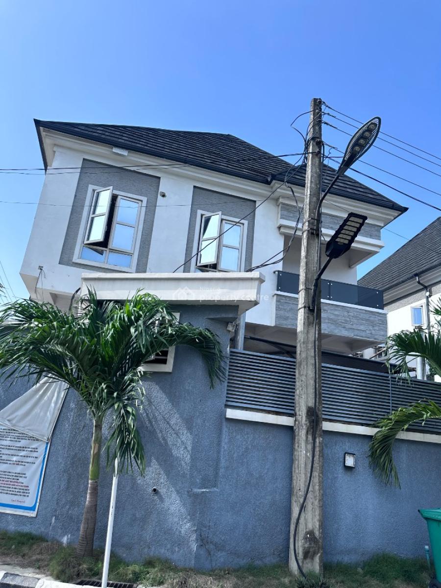 4bedroom Detached House, Tulips Gate 1 Chevron Alternative Route, Lekki Lagos, Lekki, Lagos, Detached Duplex for Sale