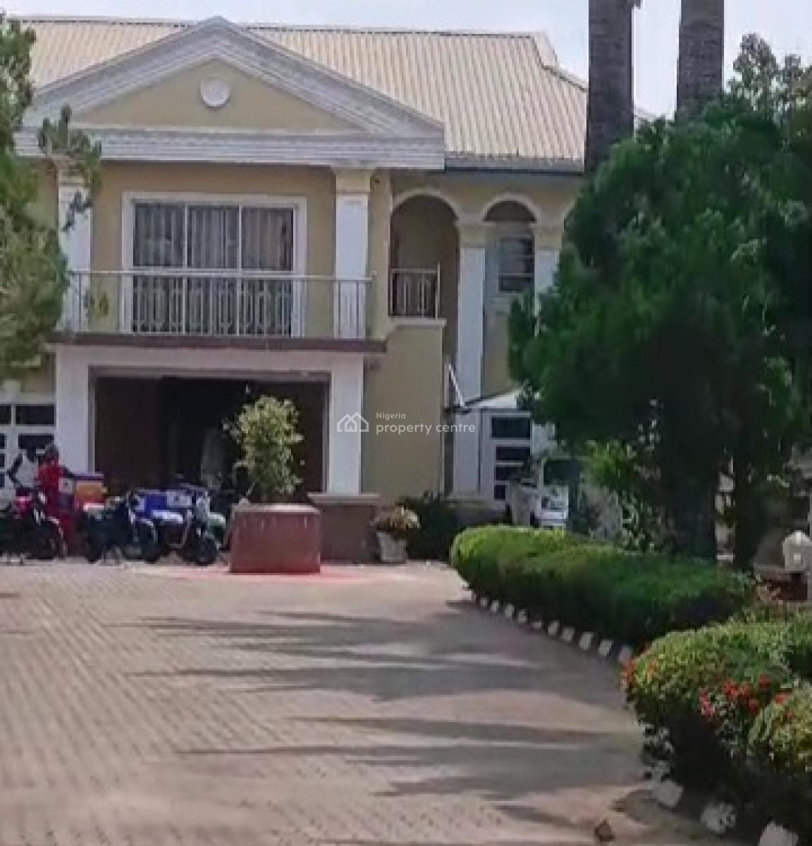 Luxury 6bedroom Duplex with Swimming Pool 100ft By 250ft Land, Aiguobasimwin Crescent Golf Road Gra, Benin, Oredo, Edo, House for Sale