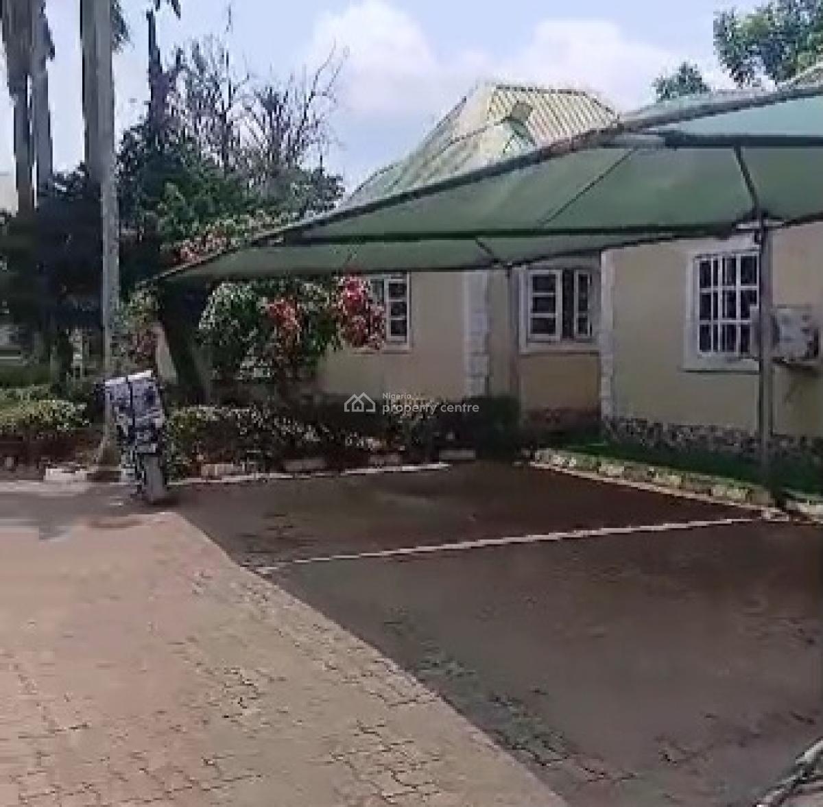 Luxury 6bedroom Duplex with Swimming Pool 100ft By 250ft Land, Aiguobasimwin Crescent Golf Road Gra, Benin, Oredo, Edo, House for Sale
