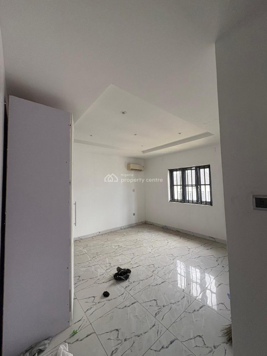 Direct Distress Sell 4 Bedroom Duplex Terrace with Bq in Chevorn, Chevorn Alternative Lekki, Lekki, Lagos, Terraced Duplex for Sale