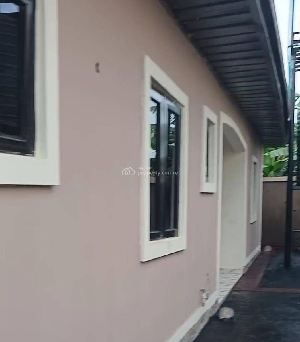 New 3flats of 2bedrooms Each All Ensuit on a 50ft By 100ft Land, Ogunwenyin Road, Ugbor Central Gra, Benin, Oredo, Edo, Block of Flats for Sale